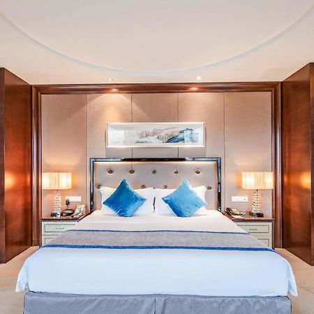 Chengdu Rising Butterfly Hotel Dış mekan fotoğraf