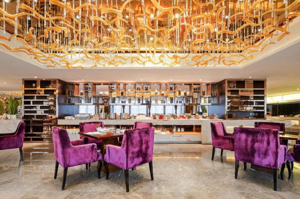 Chengdu Rising Butterfly Hotel Dış mekan fotoğraf