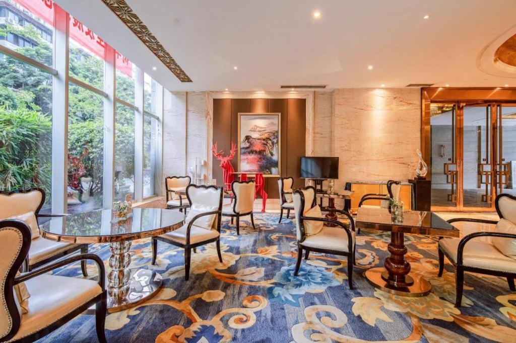 Chengdu Rising Butterfly Hotel Dış mekan fotoğraf