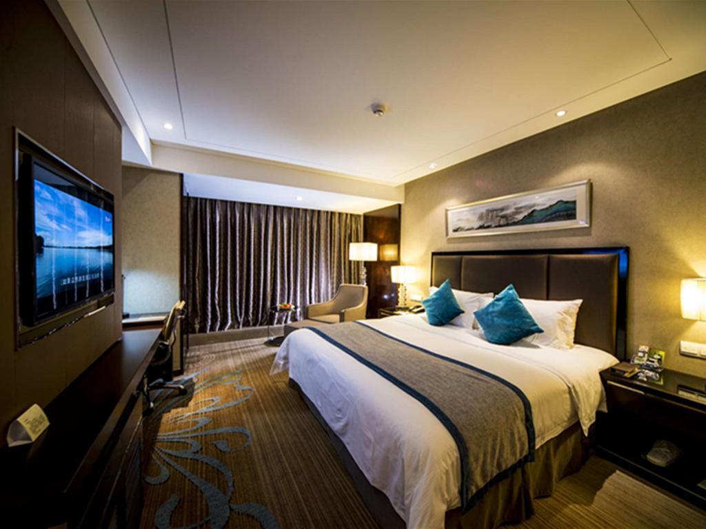 Chengdu Rising Butterfly Hotel Dış mekan fotoğraf