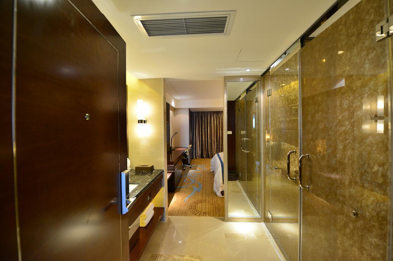 Chengdu Rising Butterfly Hotel Dış mekan fotoğraf
