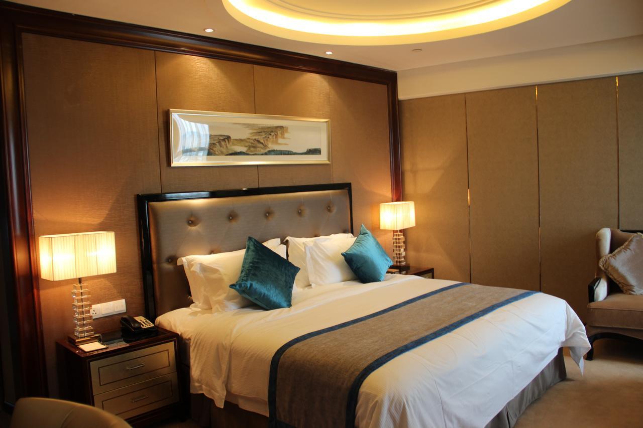 Chengdu Rising Butterfly Hotel Dış mekan fotoğraf