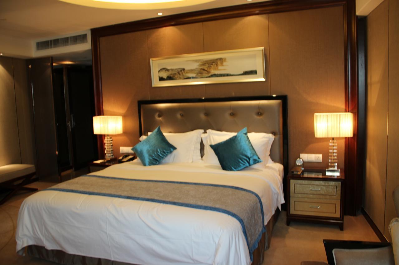 Chengdu Rising Butterfly Hotel Dış mekan fotoğraf